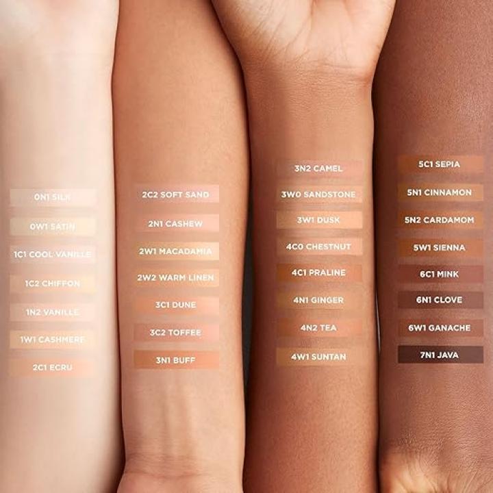 Laura Mercier Real Flawless Weightless Perfecting Waterproof Liquid Foundation: Medium-Buildable Coverage, 12 HR Fade-Proof Wear, Natural Finish, Hydrating, Long Lasting, Non-Comedogenic